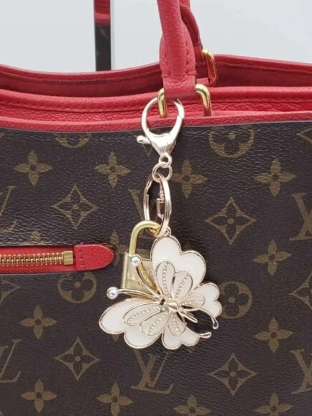 Authentic Louis Vuitton Gold Lock 🔒 Unbranded Butterfly Keychain Bag Charm LV